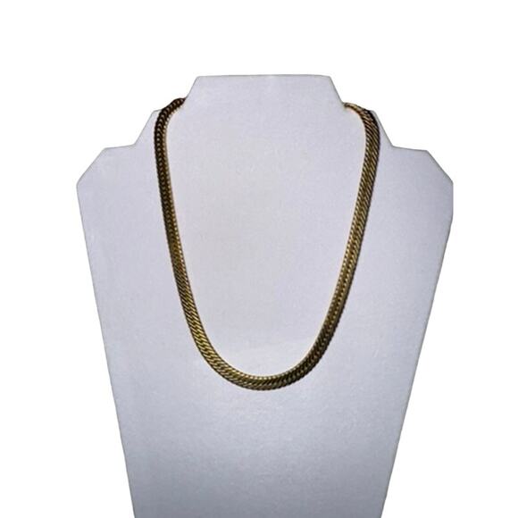 Givenchy Vintage Herringbone G Double Logo Clasp*Necklace*Gold Plated*Velvet Box - Picture 3 of 4